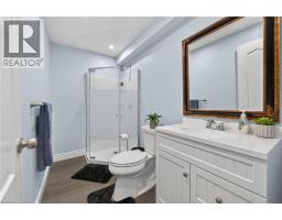 117 WILLOWDALE Crescent - 35