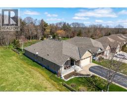 117 WILLOWDALE Crescent - 4