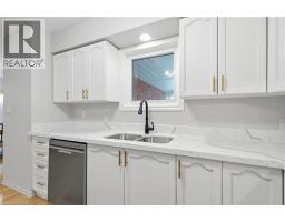 229 LYNDEN Road UnitNo. 25 - 13