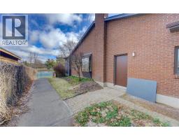 156 CANDLEWOOD Crescent - 39