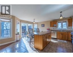 63 UPPER CANADA Drive - 2