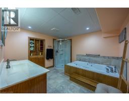 63 UPPER CANADA Drive - 29