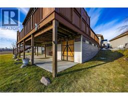 63 UPPER CANADA Drive - 36