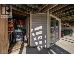 63 UPPER CANADA Drive - 42