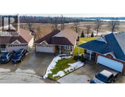 63 UPPER CANADA Drive - 46