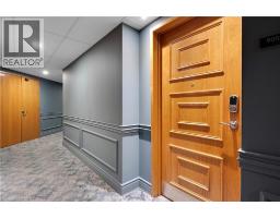 237 W KING Street W UnitNo. 905 - 8