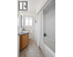 228 KENNETH Avenue - 15