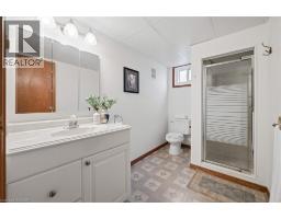 228 KENNETH Avenue - 22