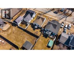 229 HAVELOCK Avenue S - 19