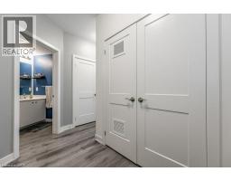 110 FERGUS Avenue UnitNo. 209 - 5