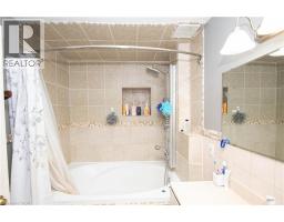 535 MCDOWELL Road E - 20