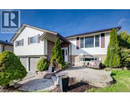 330 DALEVIEW Place - 2