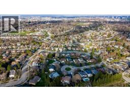 330 DALEVIEW Place - 40