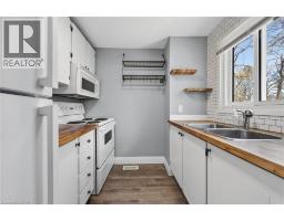 102 RICHARDSON Drive UnitNo. 29 - 15