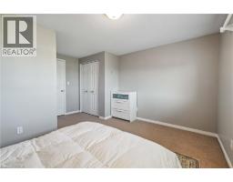 27 RED CLOVER Crescent - 21