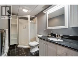 27 RED CLOVER Crescent - 34