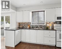 168 GREEN VALLEY Drive - 11