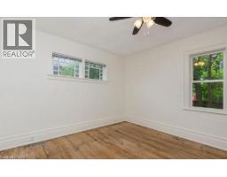 14 YOUNG Street W - 34