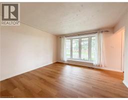 14 ORCHARD Crescent - 12