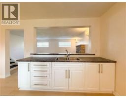 14 ORCHARD Crescent - 29