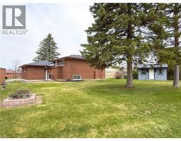 14 ORCHARD Crescent - 38