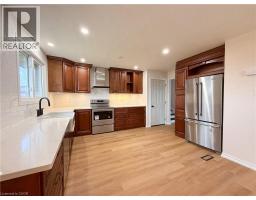 14 ORCHARD Crescent - 7