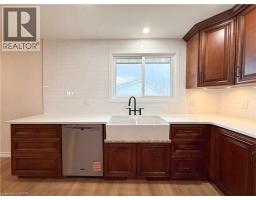 14 ORCHARD Crescent - 8