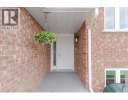 56 DAWN Crescent - 2