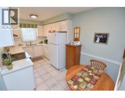 230 MEADOWBROOK Drive UnitNo. 8 - 15