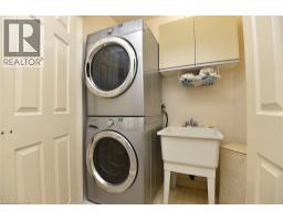 230 MEADOWBROOK Drive UnitNo. 8 - 32