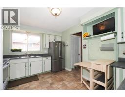 15 MOCKINGBIRD Drive - 13