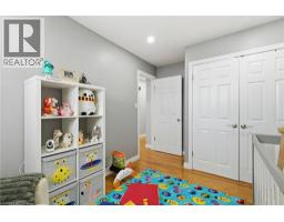 364 ROSELAWN Place - 18