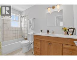 60 ELMSDALE Drive UnitNo. 66 - 22