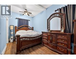 124 EAST PARK Drive - 17