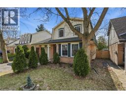 471 KNIGHTSBRIDGE Crescent - 2