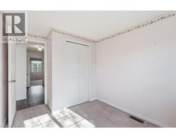 471 KNIGHTSBRIDGE Crescent - 40