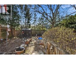 471 KNIGHTSBRIDGE Crescent - 42