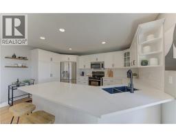 93 LAWRENCE Street - 17