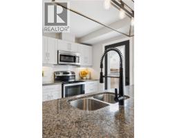 346 FINORO Crescent - 10