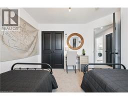 346 FINORO Crescent - 24