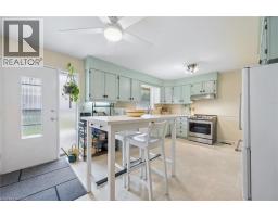 20 KATHERINE Crescent - 10
