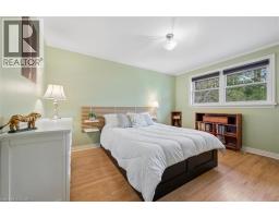 20 KATHERINE Crescent - 14