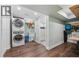 20 KATHERINE Crescent - 25