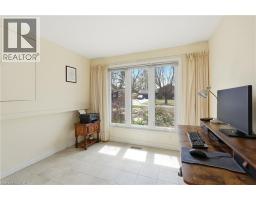 55 BERKLEY Crescent - 30