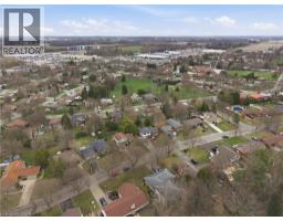 55 BERKLEY Crescent - 46