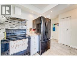 15 GREEN VALLEY Drive UnitNo. 27 - 11