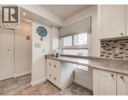 15 GREEN VALLEY Drive UnitNo. 27 - 12