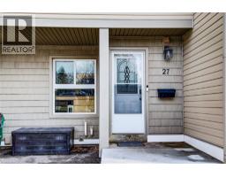 15 GREEN VALLEY Drive UnitNo. 27 - 2