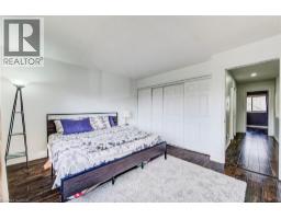 15 GREEN VALLEY Drive UnitNo. 27 - 26