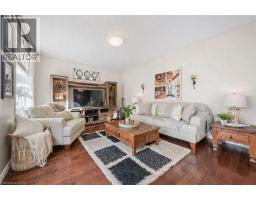 7 HEARTHBRIDGE Street - 9